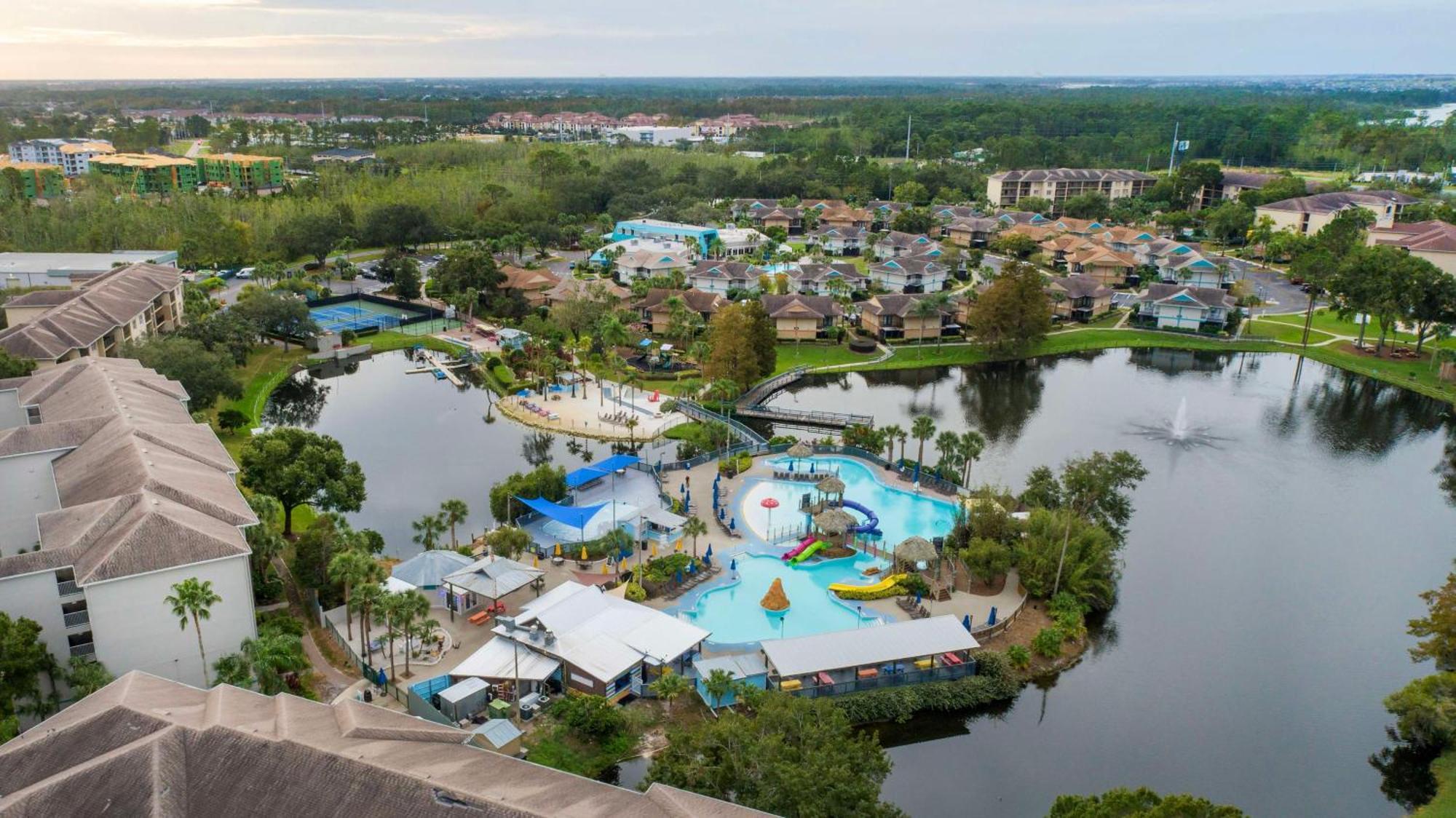 Отель Hilton Vacation Club Aqua Sol Orlando West Four Corners Экстерьер фото