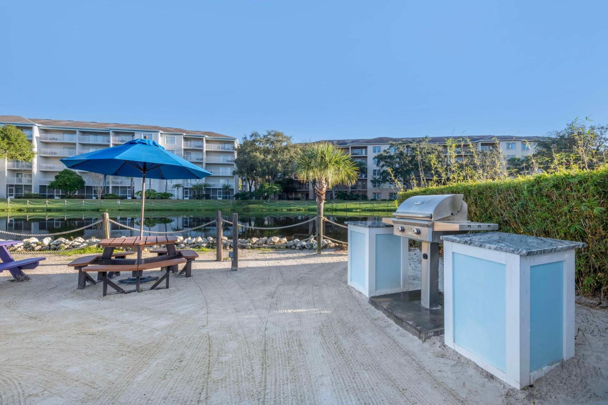 Отель Hilton Vacation Club Aqua Sol Orlando West Four Corners Экстерьер фото