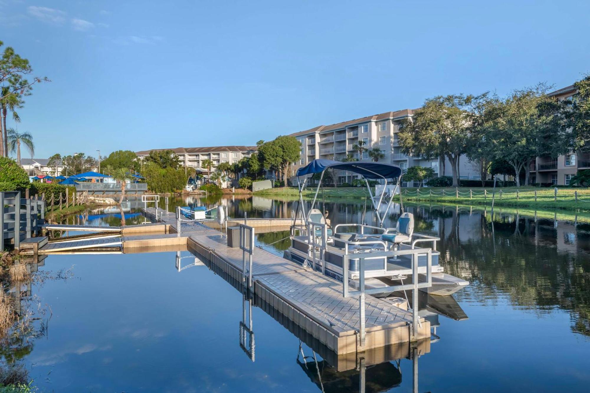 Отель Hilton Vacation Club Aqua Sol Orlando West Four Corners Экстерьер фото