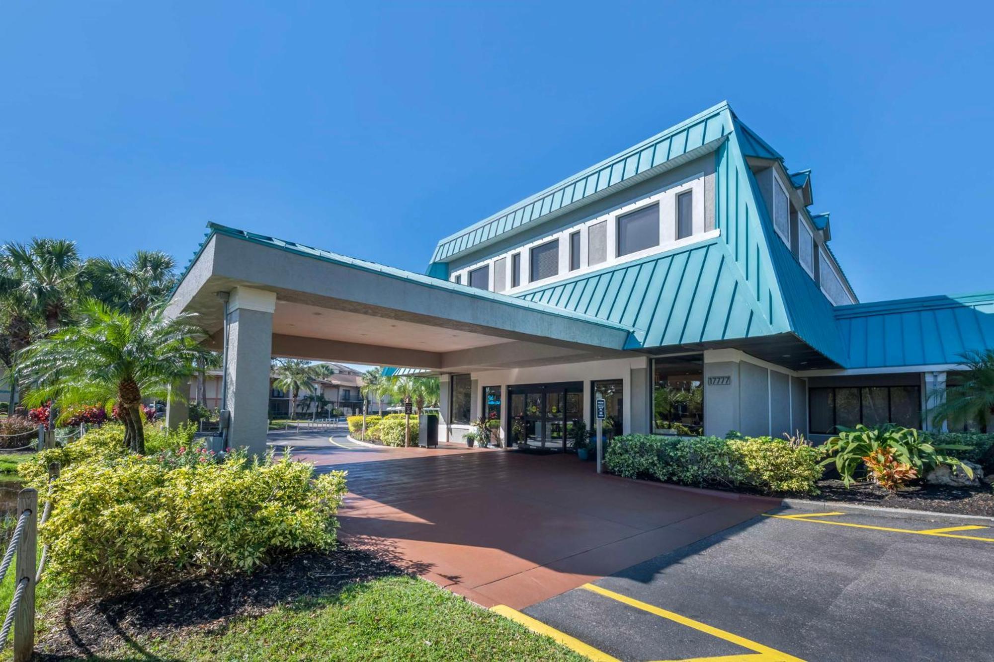 Отель Hilton Vacation Club Aqua Sol Orlando West Four Corners Экстерьер фото